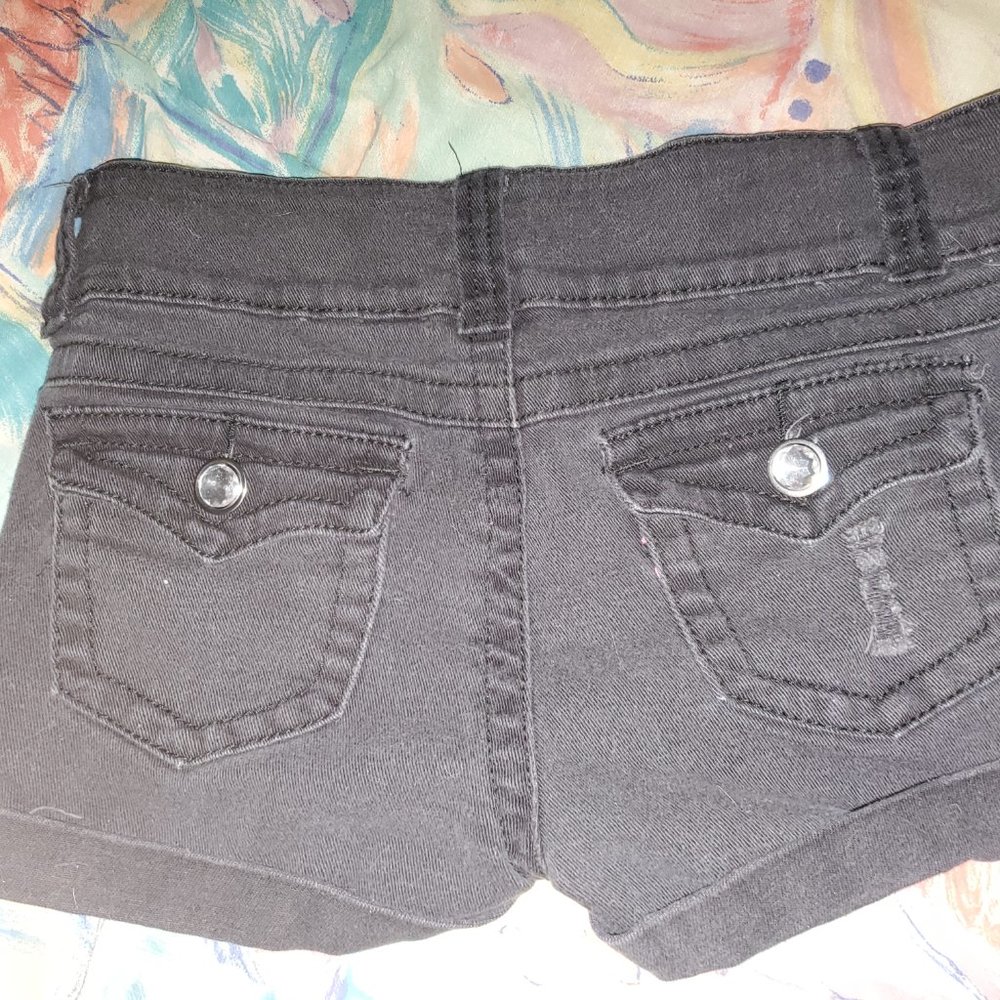VIP Shorts size 11/12 - Picture 7 of 8